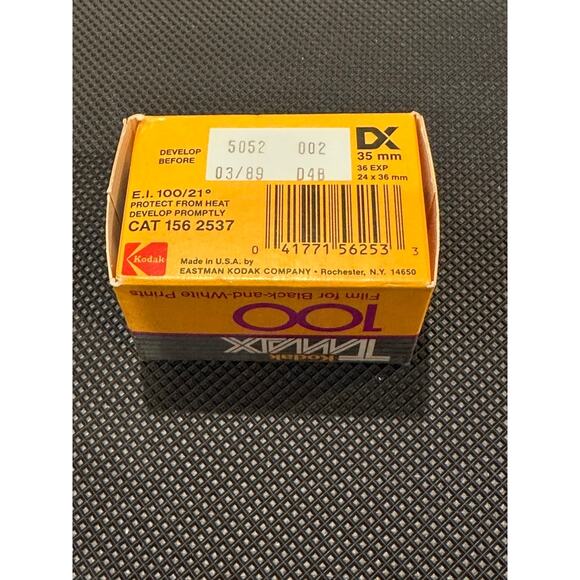 Kodak T-MAX 100 TMX 135-36 Expired 35mm Black & White Film Roll 36 Exp 1989 - Picture 2 of 4